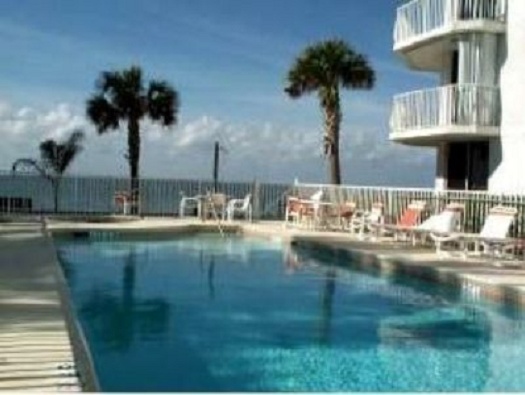 Community Pool Community Pool